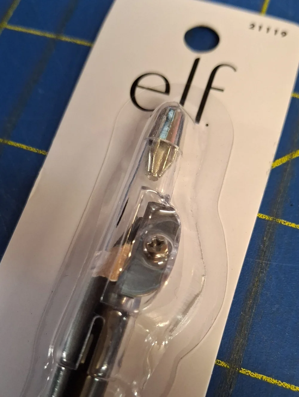 e.l.f. Satin Eyeliner Pencil w Sharpner 0.85g New Sealed Package - Black